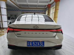 Hyundai Elantra 1.5L CVT Luxury - ფოტო 13