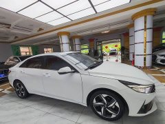 Hyundai Elantra 1.5L CVT Luxury - ფოტო 4
