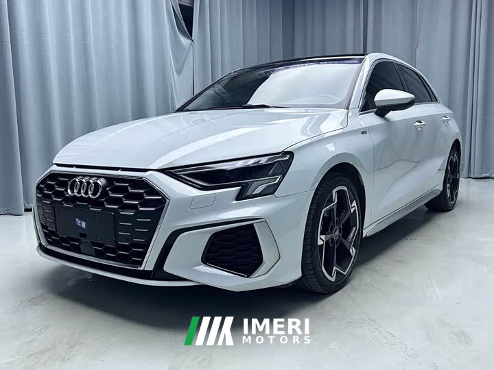 Audi A3 Facelift Sportback 35 TFSI Luxury Sport