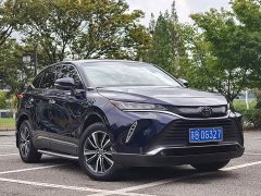 Toyota Harrier 2.0L CVT FWD Luxury - ფოტო 1