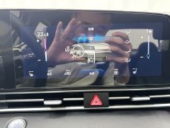 Hyundai Elantra 2023 1.5L CVT Luxury - ფოტო 13