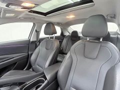 Hyundai Elantra 2023 1.5L CVT Luxury - ფოტო 16