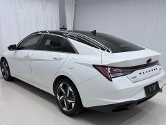 Hyundai Elantra 2023 1.5L CVT Luxury - ფოტო 6