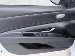 Hyundai Elantra 2023 1.5L CVT Luxury - ფოტო 7