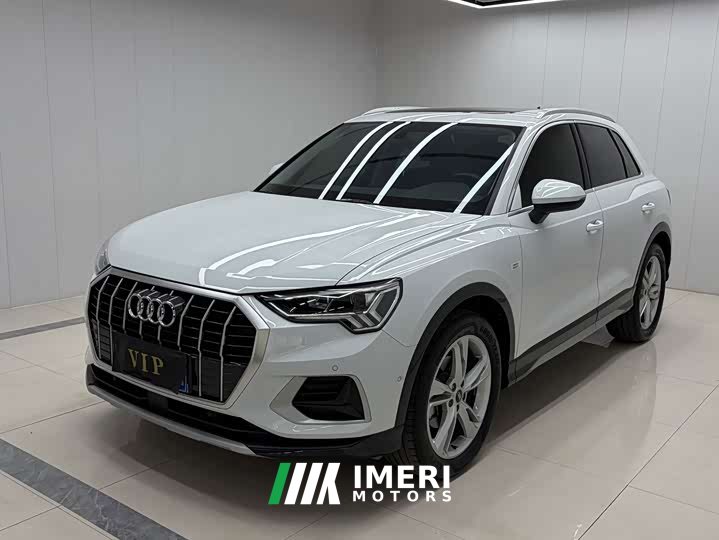 Audi Q3 35 TFSI Fashion Elegant Edition (1.4T)