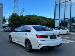 BMW 3 Series 325Li M Sport Package - ფოტო 18