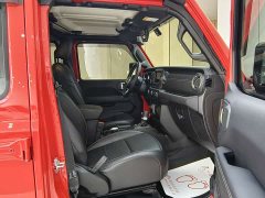 Jeep Wrangler 2.0T Sahara Four-Door - ფოტო 11