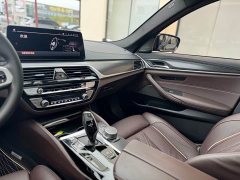 BMW 5 Series (Imported) Facelift 540i Elegance M Sport Package - ფოტო 12