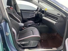 Volkswagen Lingdu L 280TSI DSG Dazzling Red Edition - ფოტო 16