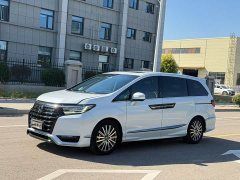 Honda Odyssey 2.0L e:HEV Luxury - ფოტო 1