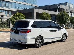 Honda Odyssey 2.0L e:HEV Luxury - ფოტო 6