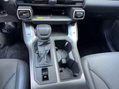 Toyota RAV4 2.0L AWD Luxury - ფოტო 11