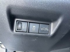 Toyota RAV4 2.0L AWD Luxury - ფოტო 12