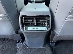 Toyota RAV4 2.0L AWD Luxury - ფოტო 15