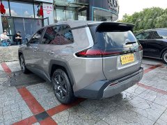Toyota RAV4 2.0L AWD Luxury - ფოტო 6