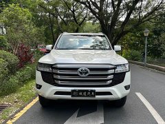 Toyota Land Cruiser (Imported) LC300 3.3T Diesel - ფოტო 3