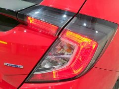 Honda Civic 2021 Hatchback 220 Turbo CVT Sharp Control - ფოტო 8