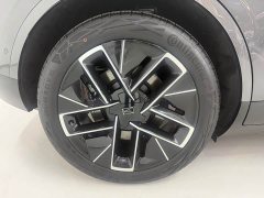 Avatr 11 Facelift Max Extended Range - ფოტო 8