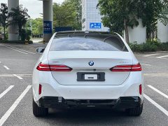 BMW 5 Series 530Li Premier M Sport Package - ფოტო 5