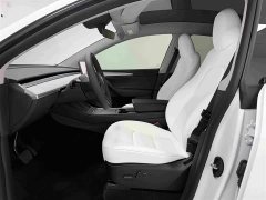 Tesla Model Y Rear-Wheel Drive - ფოტო 4