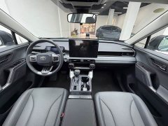 Toyota RAV4 2.0L FWD Luxury - ფოტო 18