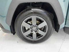 Toyota RAV4 2.0L FWD Luxury - ფოტო 8
