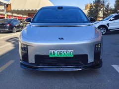 Li Auto i8 Standard Edition - ფოტო 2