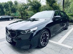 BMW 5 Series 2026 530Li Luxury M Sport Package - ფოტო 1