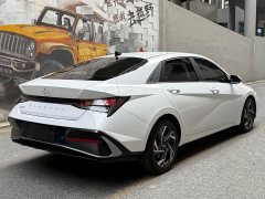 Hyundai Elantra 2023 1.5L CVT GLX Elite - ფოტო 4