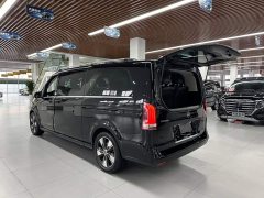 Mercedes-Benz V-Class 2022 V 260 L Long Wheelbase Luxury Edition - ფოტო 16