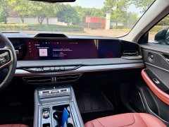 Lincoln Z 2.0T Premium - ფოტო 20