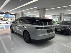 Li Auto i8 Standard Edition - ფოტო 5