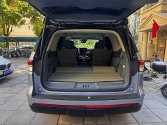 Lincoln Navigator 2022 Presidential Edition 3.5T - ფოტო 13