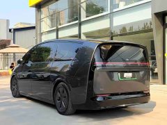 Li Auto Li Xiang MEGA Ultra - ფოტო 2