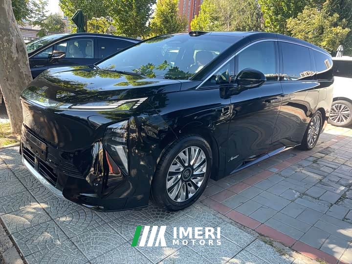 Buick Zhijing Shijia Luxury Edition - ავტომობილი ჩინეთიდან