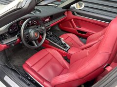 Porsche 911 Targa 4 3.0T - ფოტო 10
