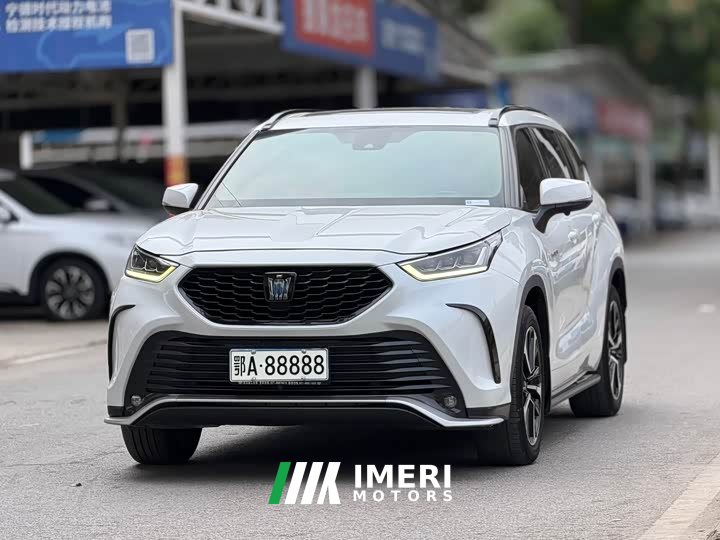Toyota Crown Venza 2021 2.5L HEV AWD Luxury - ავტომობილი ჩინეთიდან