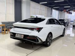 Hyundai Elantra 1.5L CVT GLX Elite - ფოტო 4