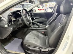 Hyundai Elantra 1.5L CVT GLX Elite - ფოტო 8