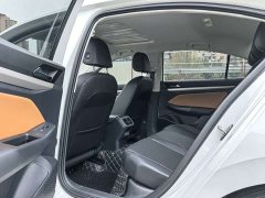 Volkswagen Bora 200TSI DSG Comfort Pro - ფოტო 6