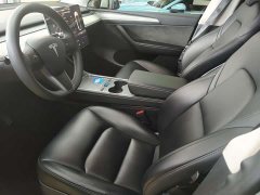 Tesla Model Y Rear-Wheel Drive - ფოტო 5