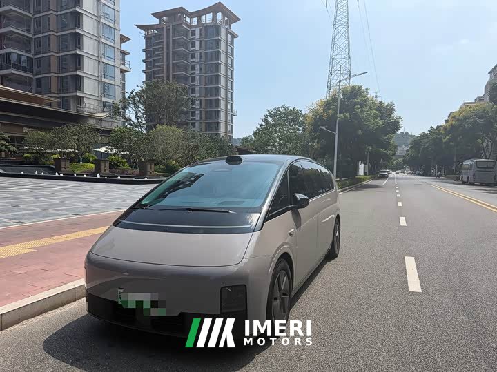 Li Auto Li Xiang MEGA 2024 Ultra - ავტომობილი ჩინეთიდან
