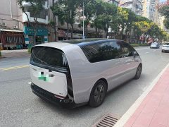 Li Auto Li Xiang MEGA 2024 Ultra - ფოტო 4