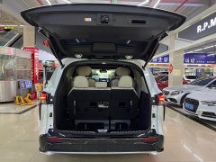 Toyota Grevias 2.5L Hybrid Prestige ULTRA Edition - ფოტო 17