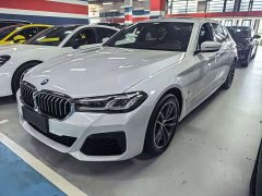 BMW 5 Series 525Li Luxury Package - ფოტო 1