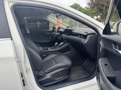 SAIC MG i5 1.5L CVT Luxury - ფოტო 11