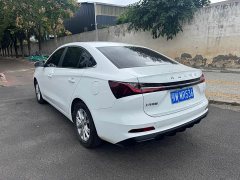SAIC MG i5 1.5L CVT Luxury - ფოტო 4
