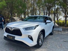 Toyota Highlander 2.5L Intelligent Hybrid AWD Premium 7-Seater - ფოტო 1