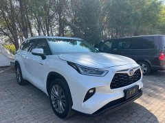 Toyota Highlander 2.5L Intelligent Hybrid AWD Premium 7-Seater - ფოტო 3