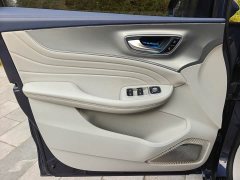 SAIC MG iMAX8 400TGI Supreme Prestige Edition - ფოტო 17